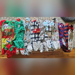 Lot of 5T Fleece footed pajamas